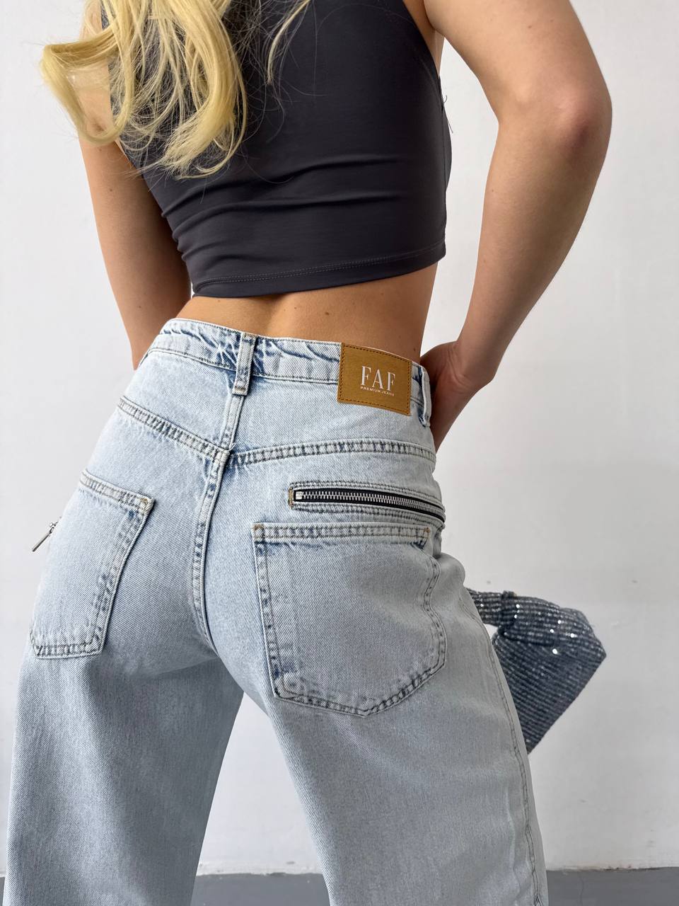 J0001
